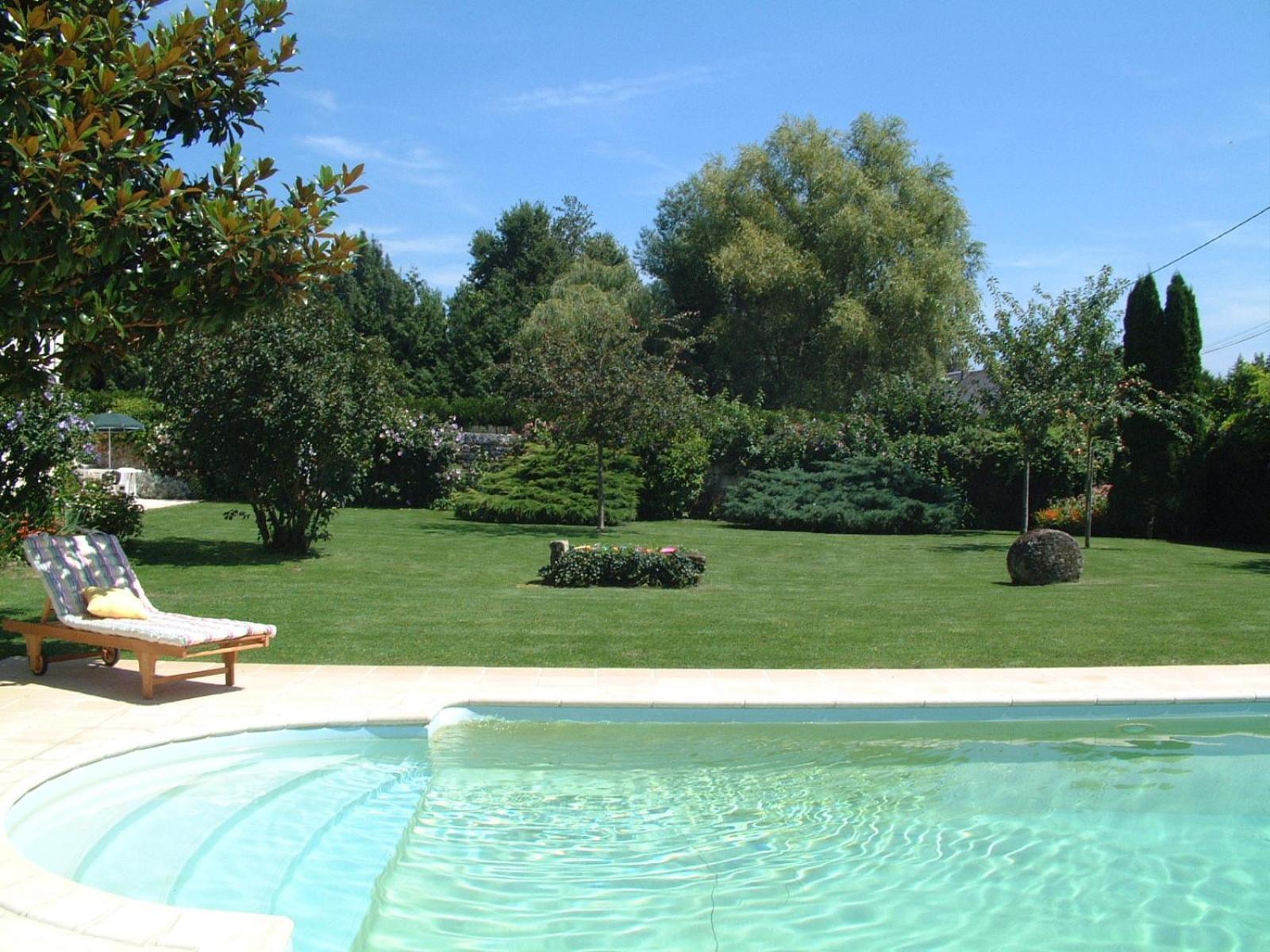 Le Clos De La Chapelle - Gite Les Glycines ภายนอก รูปภาพ